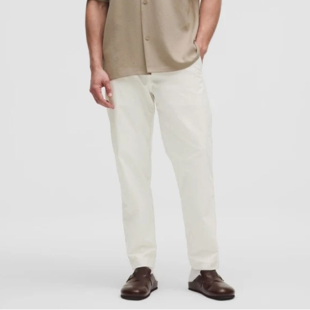 lululemon athletica Relaxed Tapered Trouser Men's Chinos in Bone Size 34 NEW